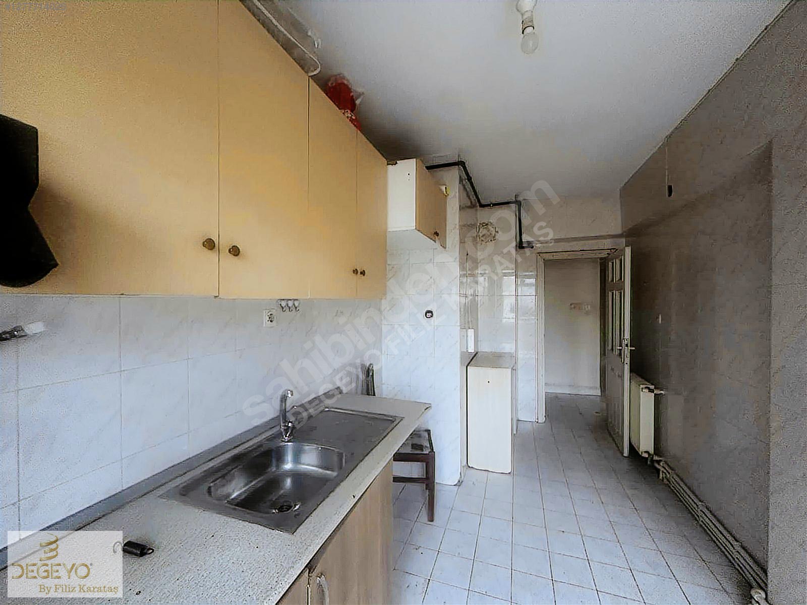 Kartal Hürriyet Mahallesi'nde 3 + 1 Satılık Daire