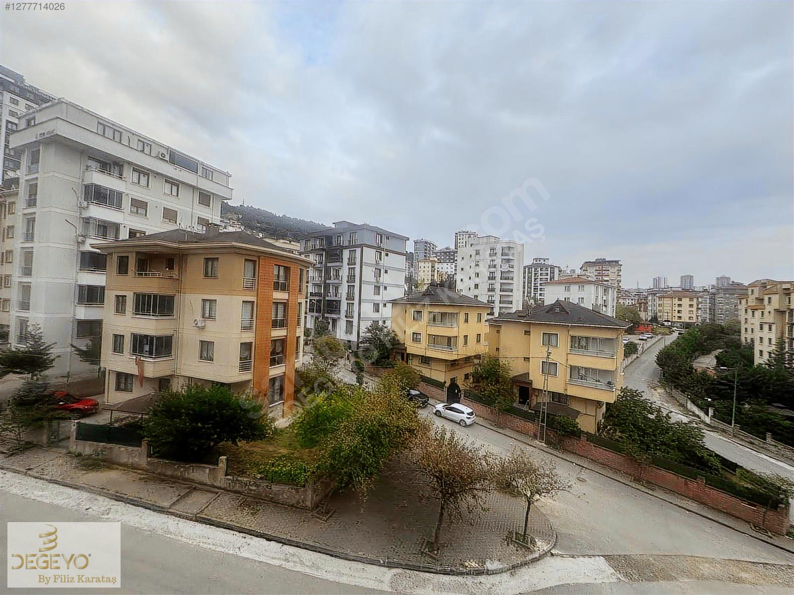 Kartal Hürriyet Mahallesi'nde 3 + 1 Satılık Daire